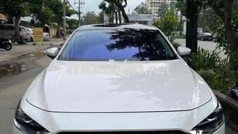 Mazda 3 2020 Sedan 1.5L Deluxe - 70000 km