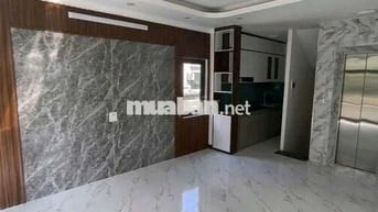 Phân Lô Tu Hoàng - 7 tầng thang máy - full nội thất sịn sò hơn 7 tỷ