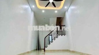 bán nhà mặt phố Chính Kinh- Thanh Xuân, DT: 30m2 chỉ nhỉnh 9 tỷ