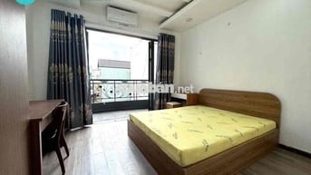 STUDIO CỬA SỔ BANCOL RÔNG THOÁNG NGAY KHU TRUNG TÂM TIỆN DI CHUYỂN