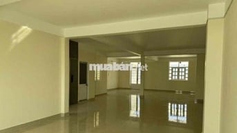 CHO THUÊ TOÀ NHÀ 4 LẦU TRỐNG SUỐT