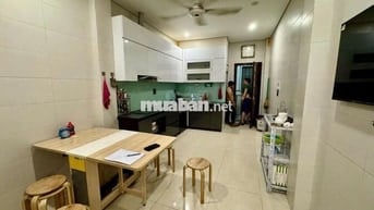 TT CẦU GIẤY - NHÀ 2 MẶT NGÕ THANG MÁY - KINH DOANH - CÁCH Ô TÔ 5M