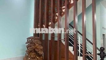 Nhà 4x18 hẻm xe hoi 1 trục bờ kè