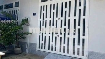 Nhà mới 5x18m 2 phòng KDC Hồng Loan