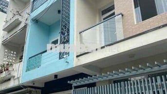 Gấp, Nhà 75m2, 2 tầng 2PN, cho thuê 16tr, Nguyễn Cửu Vân Bình Thạnh,