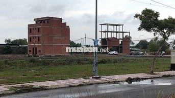 ĐẤT ĐẸP BÁN GẤP . CHỦ ĐI ĐÁO HẠN NGÂN HÀNG