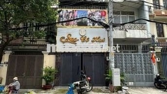 Cho thuê nhà mặt tiền đường Lam sơn, dt 4x18 trệt 2 lầu