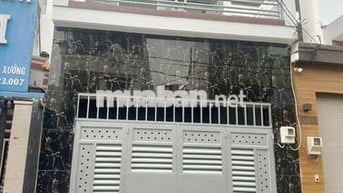 NHÀ MẶT TIỀN GIÁP HÀ ĐẶC MỚI ĐẸP