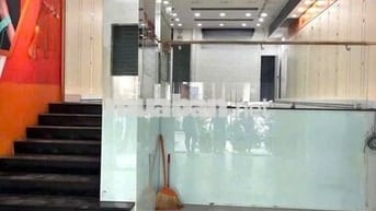 Cho Thuê Nhà Đường Trần Quang Khải, Quận 1 (100m2 - 3 Lầu - KD TỰ Do)