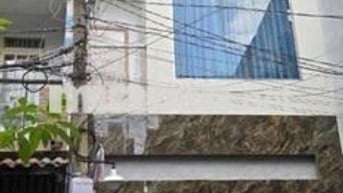 Nhà mới đẹp ở liền 4x9. 1 trệt 2 lầu sân thượng