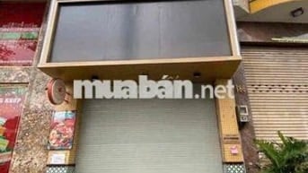 NHÀ MẶT PHỐ TRỐNG SUỐT NGAY Q10 CHO THUÊ