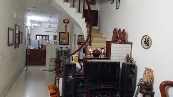 Bán nhà khu 918 phúc đồng long biên hà nội