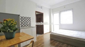 STUDIO BAN CÔNG ngay gần QUẬN 1 - ĐẦY ĐỦ NỘI THẤT