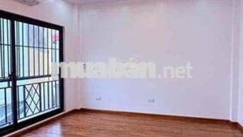 Nhà Đẹp Văn Cao 35m2 - 5 Tầng - Gần Phố - Tiện Ích - Giá 7,8 Tỷ - Hiếm