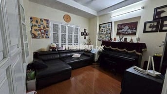 Bán nhà lô góc gần phố Vũ Tông Phan Thanh Bình