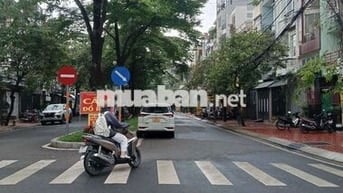 Nhà 4 tầng mặt tiền đường số 5 kdc cao lỗ p4 q8 DT 4 x 15m 3 lầu