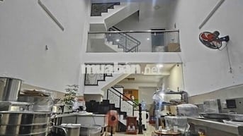 Cho thuê nhà 2lầu hẻm xe tải đs2 HBP 11tr/tháng