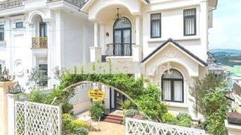 Bán Villa Trung tâm sẵn dòng tiền 100- 200tr/ tháng