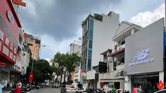 Bán nhà 10x22m - góc 2MT đường Nguyễn Trãi, Quận 1