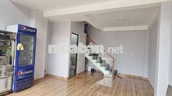 Nhà mới xây mặt tiền thuận tiện kinh doanh ,buôn bán, vỉa hè dài 10m .