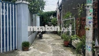 CHỈ 2 TỶ NHÀ RIÊNG , SỔ HỒNG RIÊNG GẦN MẶT TIỀN PHAN VĂN HỚN .CHỢ XTT