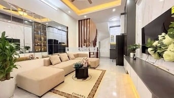 🏡 KIM GIANG - CHỈ 30M RA Ô TÔ - NHÀ ĐẸP 5 TẦNG FULL ĐỒ ĐẸP MỚI