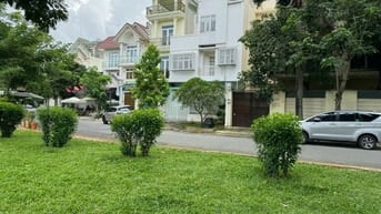 Bán Nhà chính chủ mặt tiền số 20 đường 46, khu nhà ở Tân Quy Đông, Q7