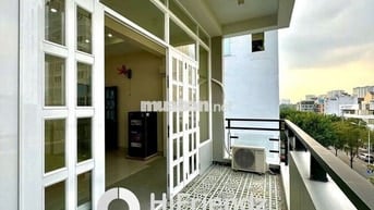 SANG NHÀ CHDV TRUNG SƠN 1H-1T-3L THANG BỘ 1MB-7P-8WC HIỆN FULL KHÁCH