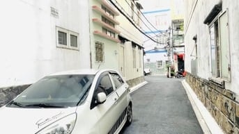 GẤP BÁN PHÚ NHUẬN- HẺM XE HƠI VÀO NHÀ- 50m2(4,5x11)- 4 TẦNG- 10,8 TỶ