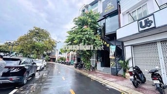 Mặt Bằng trệt lầu đường Bờ Hồ Huỳnh Cương chỉ 18 triệu