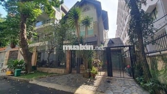 🏡 Biệt Thự Cho Thuê HXH Nguyễn Minh Hoàng_10x20m,Trệt 3 Lầu, Gara Ô Tô