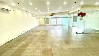 Cho thuê văn phòng đường Út Tich, dt 170m² 2 hầm 1 trệt 1 lửng 6 lầu