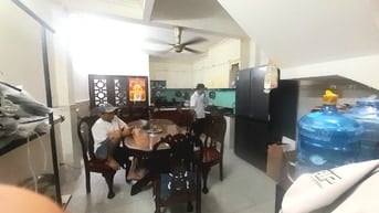 Cho thuê nguyên căn hẻm ô tô hẻm Hòa Bình, Tân Phú. DTSD 216m2