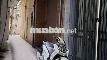 Nhà đẹp ở ngay, giá tốt, khu vực sầm uất