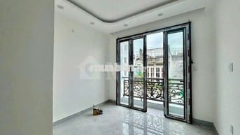 Khai Trương Phòng stu Ban công gần ULAW, Cầu Ông Lãnh, Calmette,