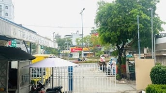 CHO THUÊ TOÀ NHÀ VĂN PHÒNG Mặt Tiền Đường Phạm Văn Đồng gần Gigamall