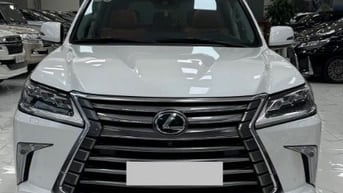 Bán Lexus LX570 2016, nhập Trung Đông, một chủ từ mới.