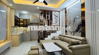 GIÁ 7.35 TỶ! NHÀ NAM DƯ - HOÀNG MAI: 32M², 5 TẦNG - 3 BƯỚC RA PHỐ!