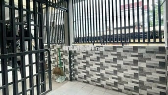 Cuối tháng e cần pass p y hình