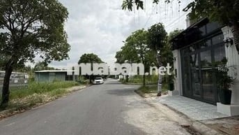 Siêu phẩm nhà phố, KDC Anh Tuấn, Nhà Bè, 4 tầng, 4pn, giá chỉ 11, 9tỷ.