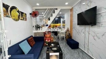 NHÀ NGUYÊN CĂN - 1 TRỆT 1 LẦU 2 PHÒNG NGỦ siêu rộng gần KCX TÂN THUẬN