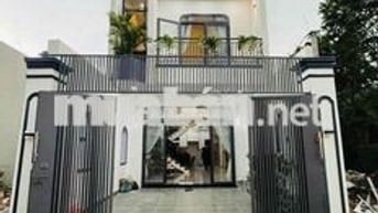 NHÀ BÁN PHƯỜNG PHÚ MỸ 3PHÒNG NGỦ MỚI 100% GẦN SIÊU THỊ AEON