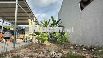 Đất Ngộp Gần Chợ Bà Điểm , Hóc Môn , HCM 88m2 SHR