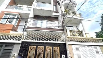 Bán nhà đường 5 TNPB gần Vincom Lê Văn Việt 193m2 4PN 4WC hẻm ô tô