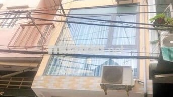 NHÀ 4 TẦNG, MẶT TIỀN ĐƯỜNG SỐ - P4 Q4