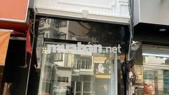 Mặt tiền / Nhà nguyên căn Nguyễn Cư Trinh 4PN 4WC giá đang giảm