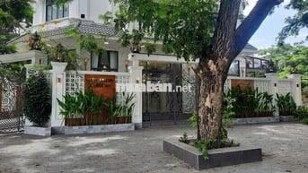 Bán nhà Vũ Phạm Hàm, Yên Hòa, Cầu Giấy, VỊ TRÍ ĐẮC ĐỊA, nhà đẹp bề thế