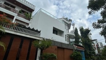 Bán biệt thự Thảo Điền 8 x 20m. 3 tầng. Giá bán 43,9 tỷ