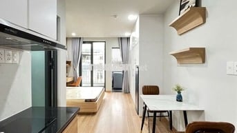 CHO THUÊ PHÒNG BAN CÔNG TO,XA BẾP- XÔ VIẾT NGHỆ TĨNH,BÌNH THẠNH GẦN Q1