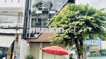 CHO THUÊ NHÀ MT HUỲNH VĂN BÁNH_ TRỆT 4 LẦU SÂN THƯỢNG. THANG MÁY